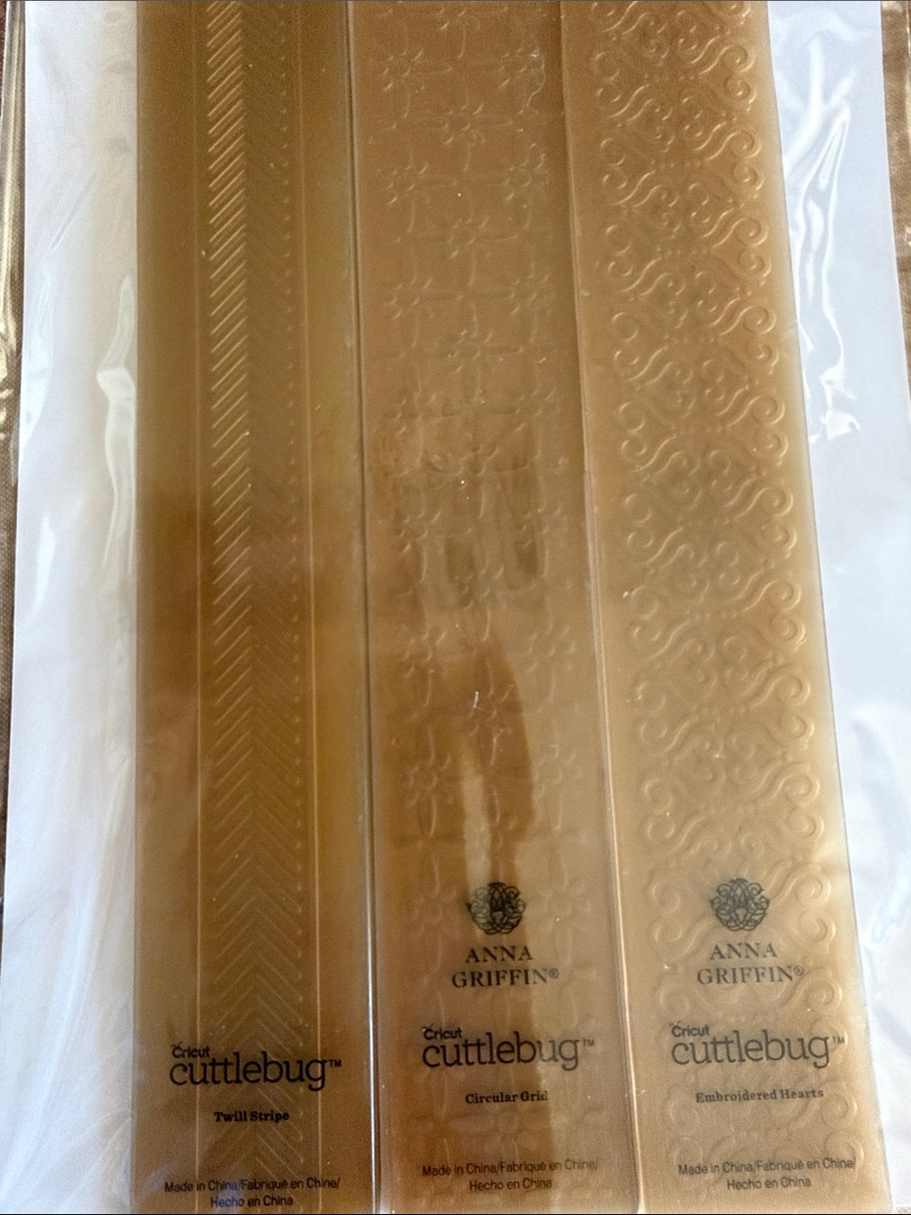 Cricut Cuttlebug Anna Griffin set of Three Embossing Folders